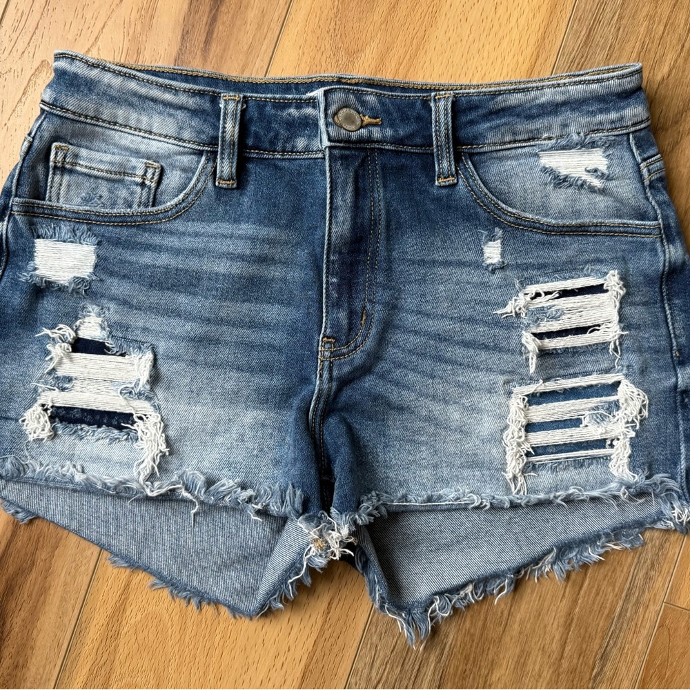 KanCan Kurvy Mid-Rise Distressed Jean Shorts
